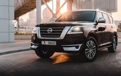 Nissan Patrol V8 (Noir), 2020 à louer à Abu Dhabi