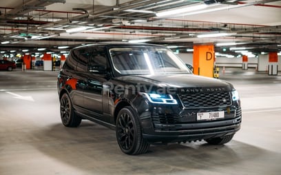 在迪拜 租 Range Rover Vogue (黑色), 2019