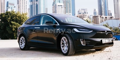 Tesla Model X (Noir), 2017 à louer à Dubai