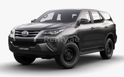 Toyota Fortuner (Negro), 2018 para alquiler en Dubai