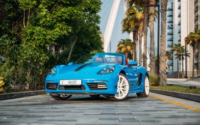 Porsche Boxster 718 Style Edition (Blu), 2023 in affitto a Dubai