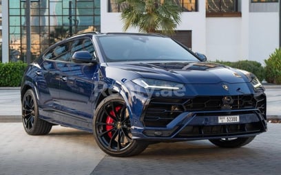 Lamborghini Urus (Темно-синий), 2021 для аренды в Дубай