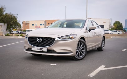 Mazda 6 (Oro), 2024 para alquiler en Dubai