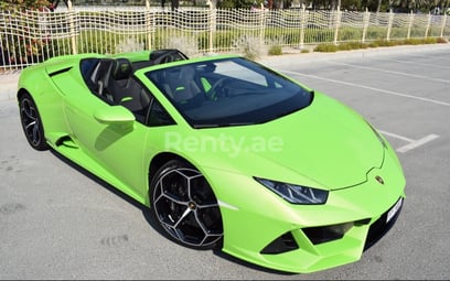 在迪拜 租 Lamborghini Evo Spyder (绿色), 2021