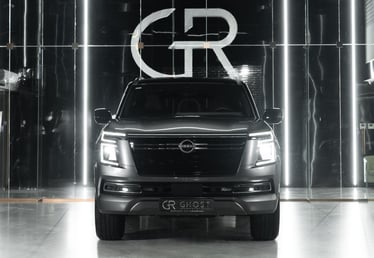 Nissan Patrol (Gris), 2025 para alquiler en Dub&aacute;i