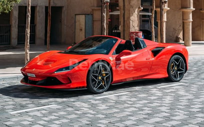 Ferrari F8 Tributo Spyder (rojo), 2022 para alquiler en Dubai