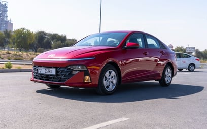 Hyundai Accent (rojo), 2024 para alquiler en Dubai