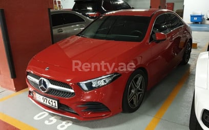 Mercedes A200 Class (Rouge), 2020 à louer à Dubai