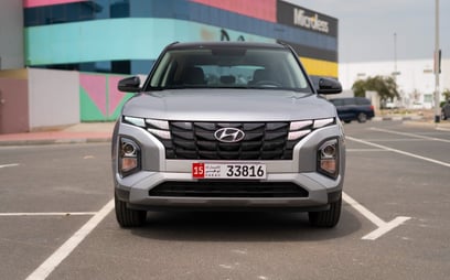 Hyundai Creta (Silber), 2024  zur Miete in Dubai