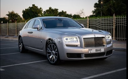 Rolls Royce Ghost (Argento), 2019 in affitto a Dubai