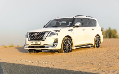 2021 Nissan Patrol Platinum (Blanc), 2021 à louer à Dubai