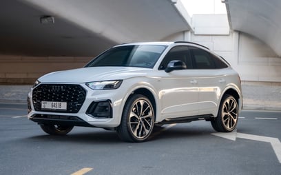 إيجار أودي Q5 Sportback (أبيض), 2025 في رأس الخيمة