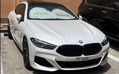 BMW 8 Series (Blanc), 2020 à louer à Ras Al Khaimah