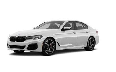 BMW 5 Series (Blanc), 2021 à louer à Sharjah