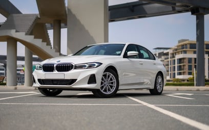 BMW 320i (Weiß), 2022  zur Miete in Abu Dhabi