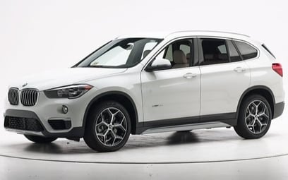 BMW X1 (Blanco), 2019 para alquiler en Sharjah