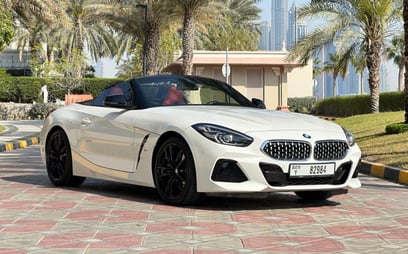 BMW Z4 (Wit), 2022 te huur in Dubai