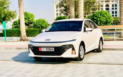 Hyundai Accent (Blanc), 2026 &agrave; louer &agrave; Sharjah