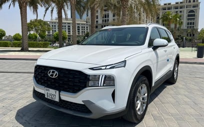 Hyundai Santa Fe (Weiß), 2023  zur Miete in Sharjah