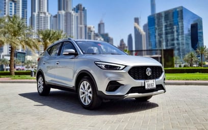 إيجار إم جي ZS (فضة), 2025 في دبي