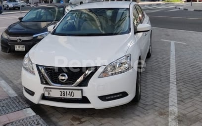 Nissan Sentra (Blanco), 2020 para alquiler en Dubai