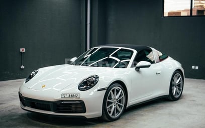在哈伊马角租车 租 Porsche 911 Targa (白色), 2022