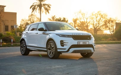 Range Rover Evoque (Белый), 2024 для аренды в Шарджа