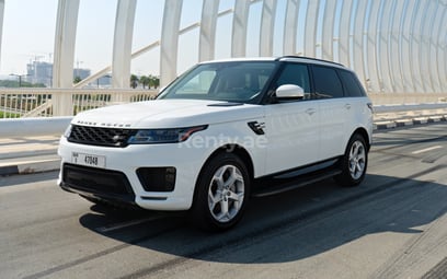 Range Rover Sport V6 (Blanc), 2020 à louer à Abu Dhabi
