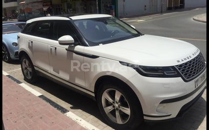 Range Rover Velar (Weiß), 2019  zur Miete in Dubai