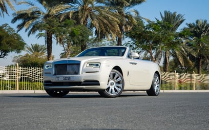 تأجير كل ساعة Rolls Royce Dawn (أبيض), 2019 في دبي
