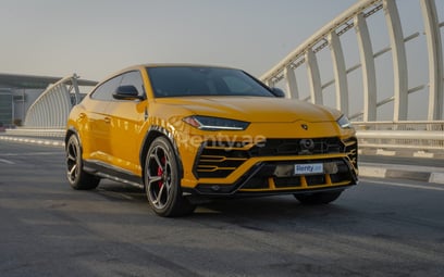 Lamborghini Urus (Amarillo), 2020 para alquiler en Abu-Dhabi