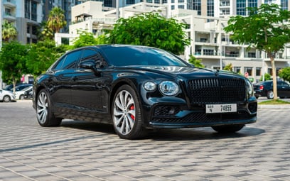 Bentley Flying Spur (Nero), 2020 in affitto a Dubai