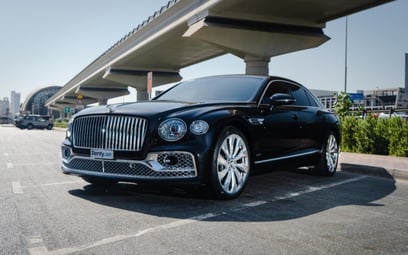 Bentley Flying Spur (Nero), 2021 in affitto a Dubai