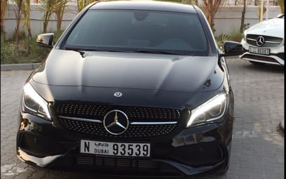 إيجار Mercedes CLA 250 (أسود), 2018 في دبي
