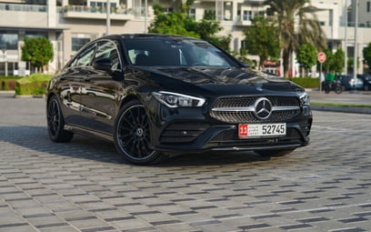 Mercedes CLA 250 (Negro), 2024 para alquiler en Dubai