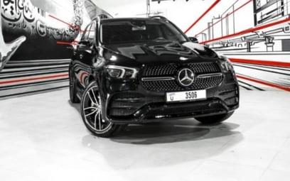 在迪拜 租 Mercedes GLE 450 AMG (黑色), 2019