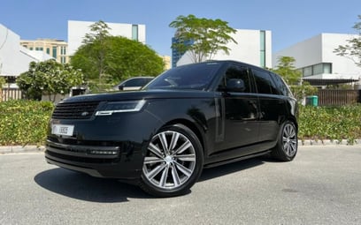 在迪拜 租 Range Rover Vogue (黑色), 2022