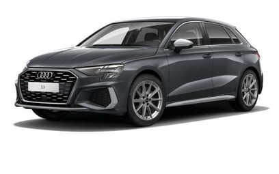Audi S3 (Gris), 2021 para alquiler en Dubai