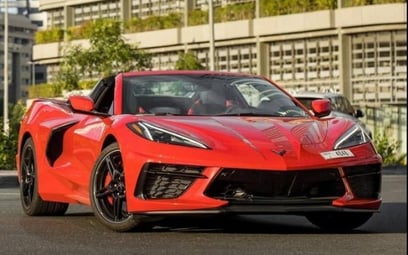 在迪拜 租 Chevrolet Corvette (红色), 2022