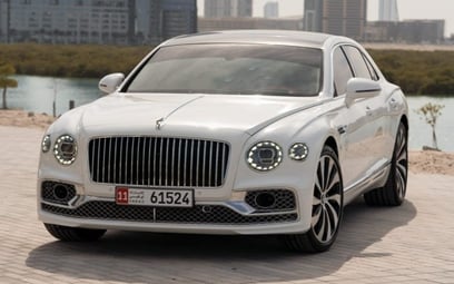 Bentley Flying Spur (Blanco), 2022 para alquiler en Dubai