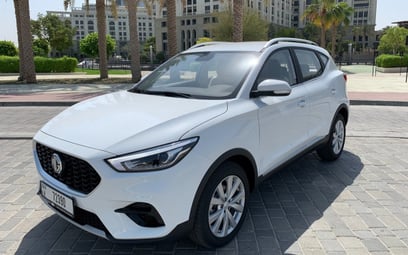 إيجار MG ZS (أبيض), 2022 في دبي