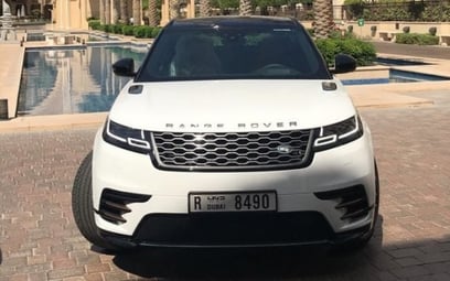 在迪拜 租 Range Rover Velar (白色), 2018