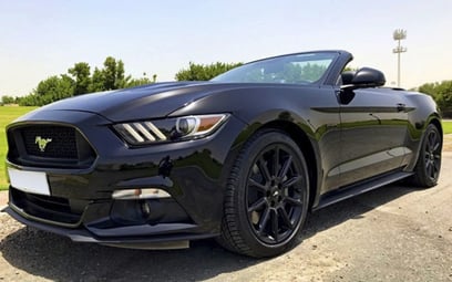 Ford Mustang (Noir), 2016 à louer à Dubai