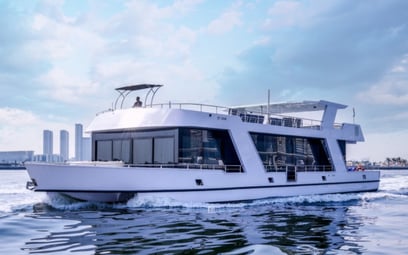 Bella Vitta 100 ft Houseboat for rent in Dubai