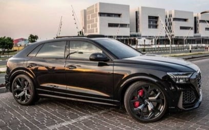 Black Audi Q8 2019 for rent in Dubai