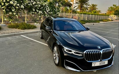 Black BMW 7 Series 2022 for rent in Dubai