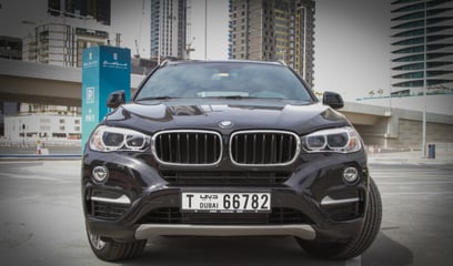 Black BMW X6 2019 للإيجار في دبي