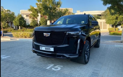 Black Cadillac Escalade Platinum 2021 للإيجار في دبي