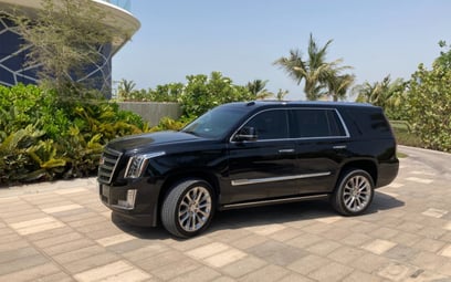 Black Cadillac Escalade 2019 en alquiler en Dubai