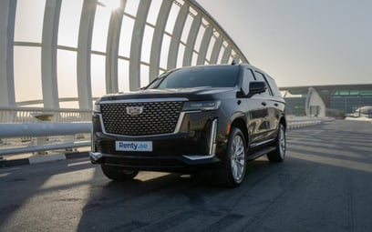 Black Cadillac Escalade 2021 in affitto a Dubai 